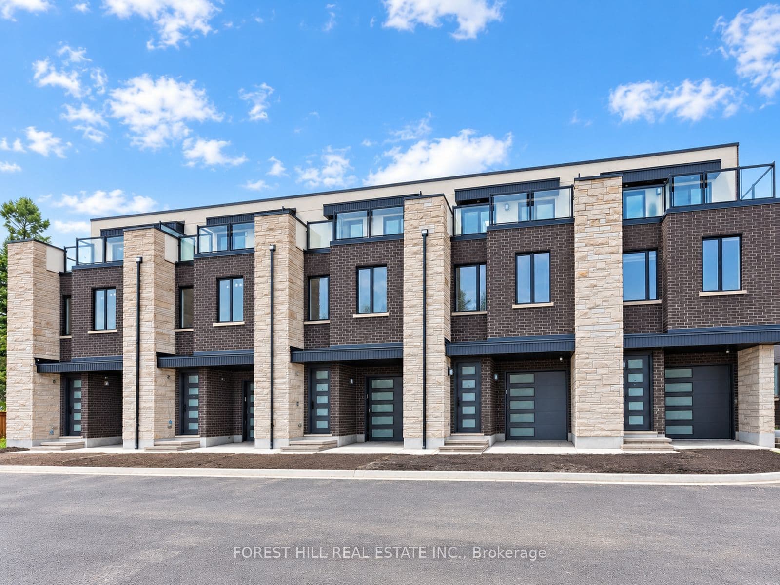 3 Cranswick Lane, Ajax, ON L1S 0H8