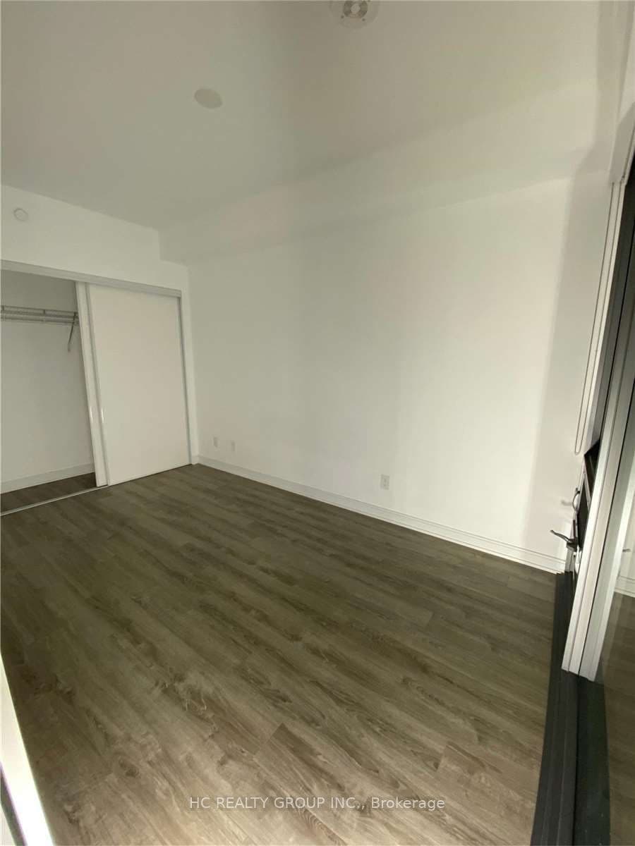 50 Charles Street E 806, Toronto, ON M4Y 0C3