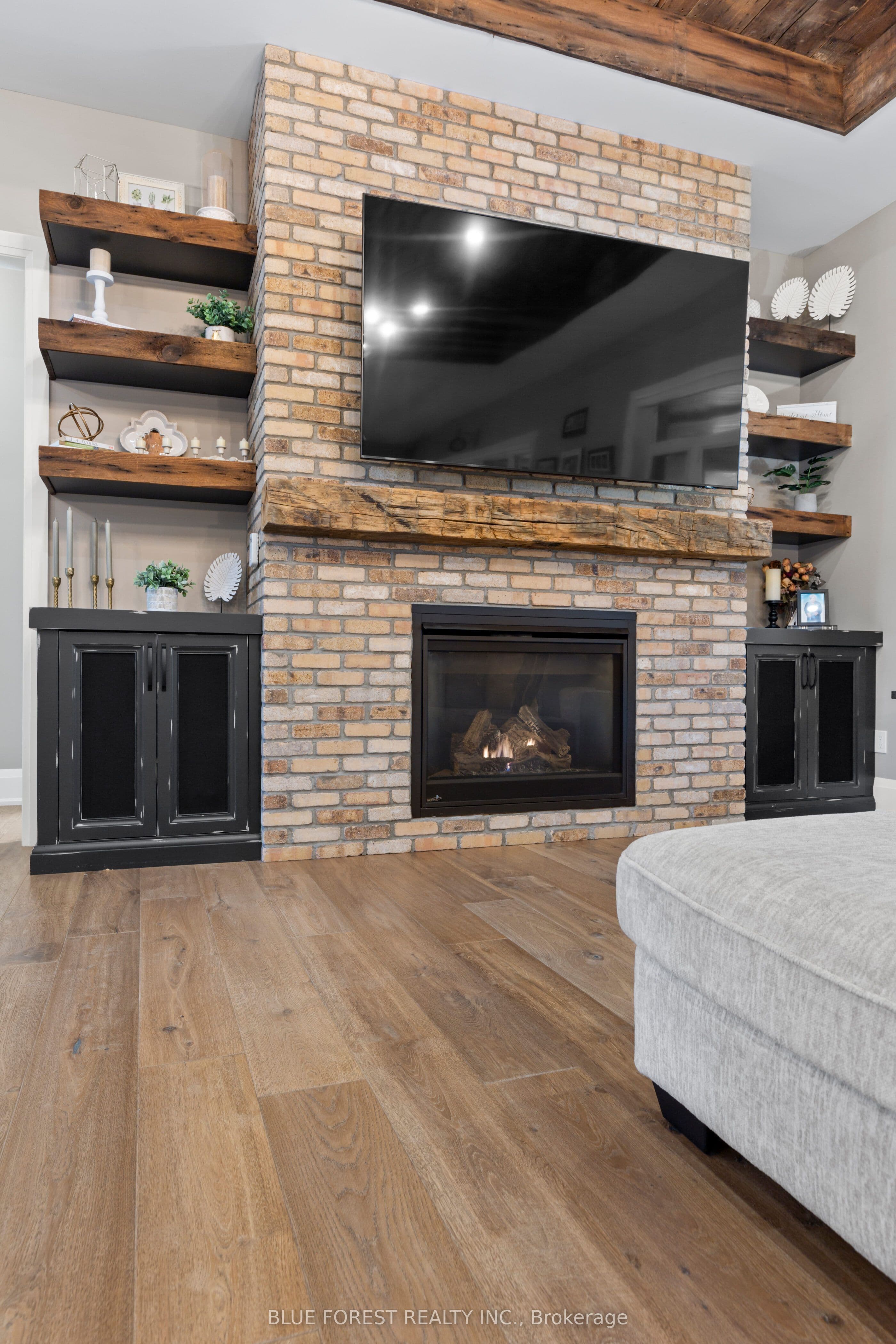 94 Harris Road, Middlesex Centre, ON N0L 1E0