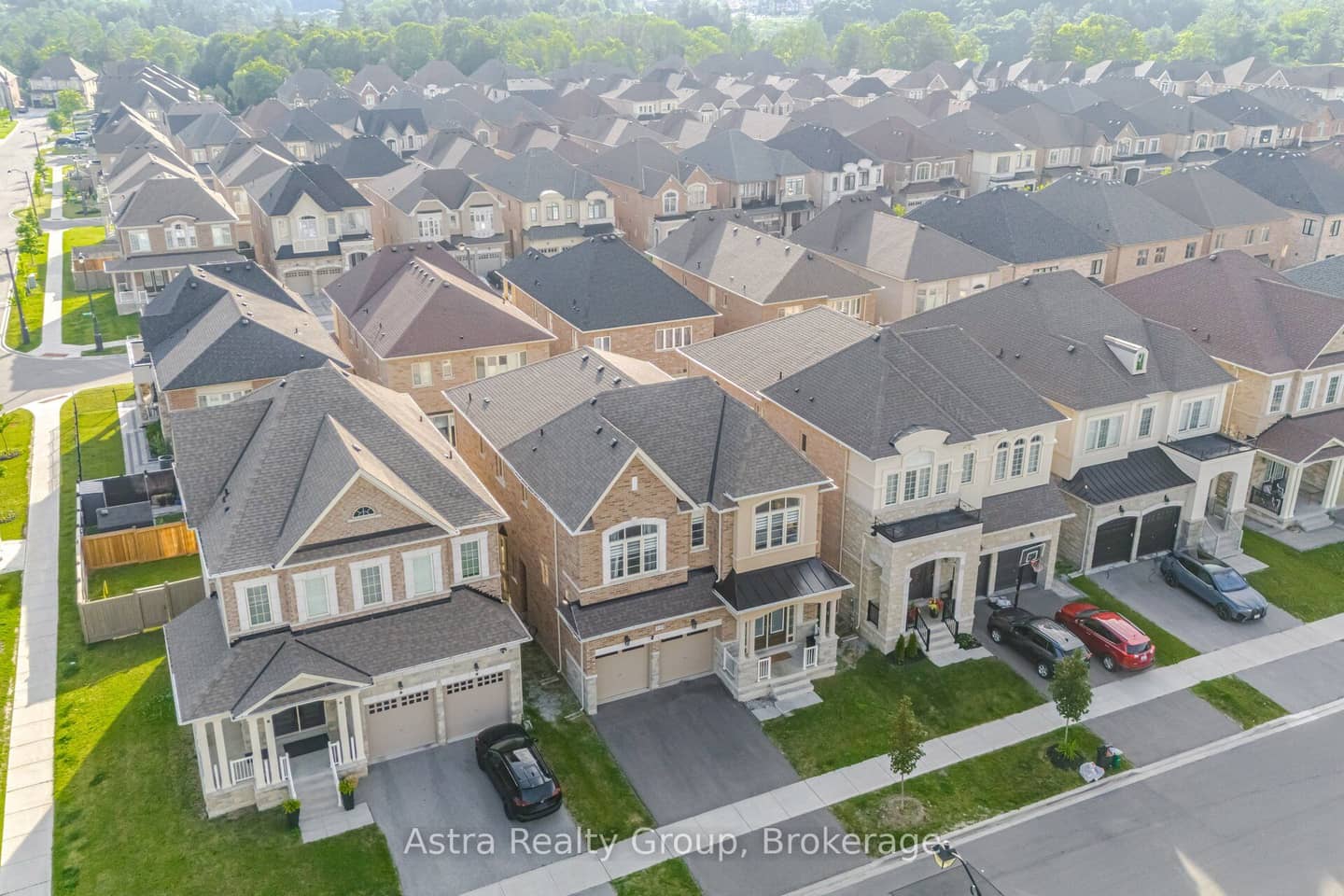 152 Stormont Trail, Vaughan, ON L4H 4P5