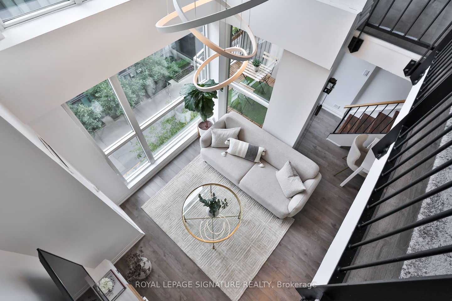 18 Merton Street 703, Toronto, ON M4S 3G9