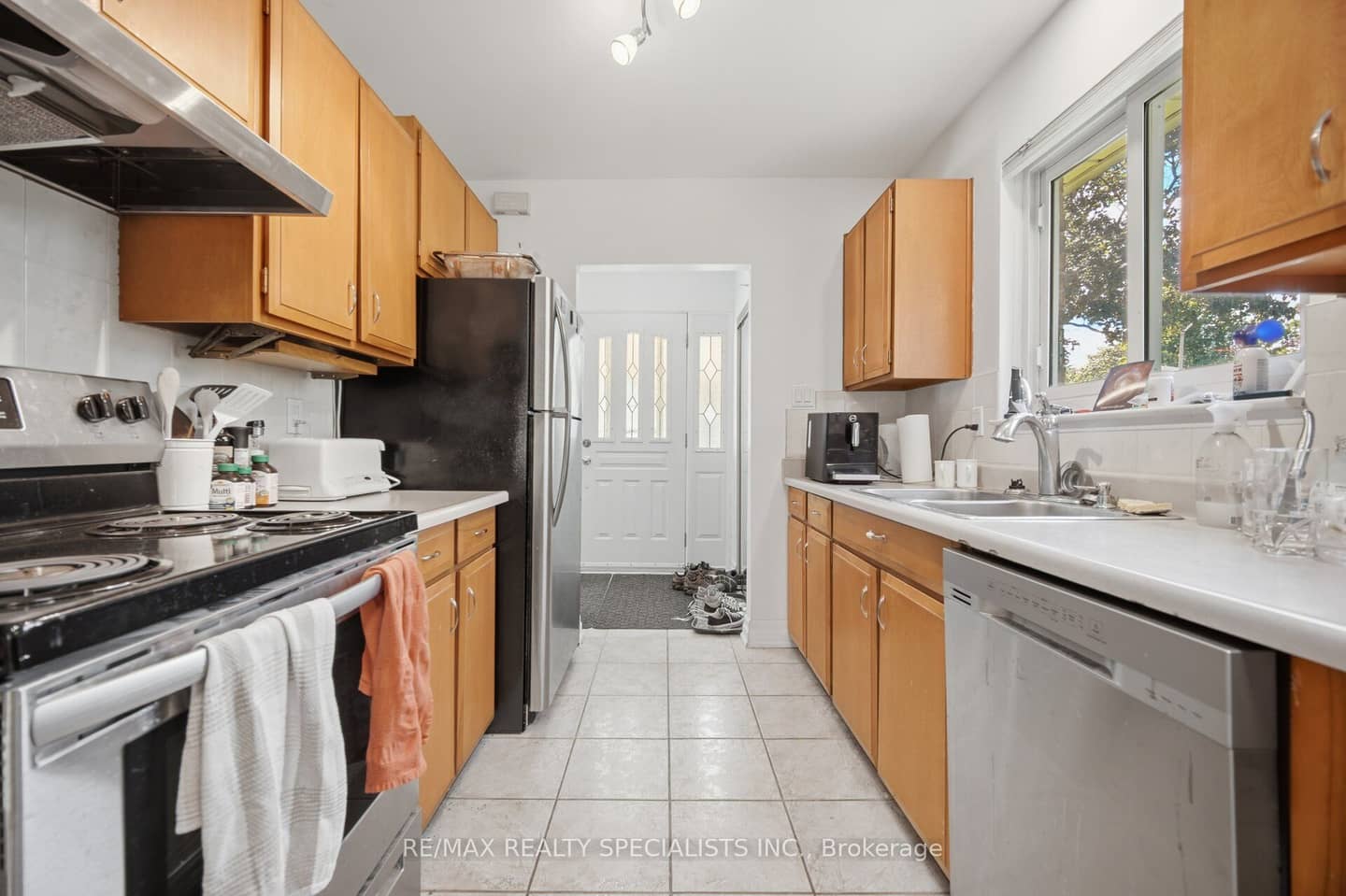 3637 Chiplow Road, Mississauga, ON L4X 2R1
