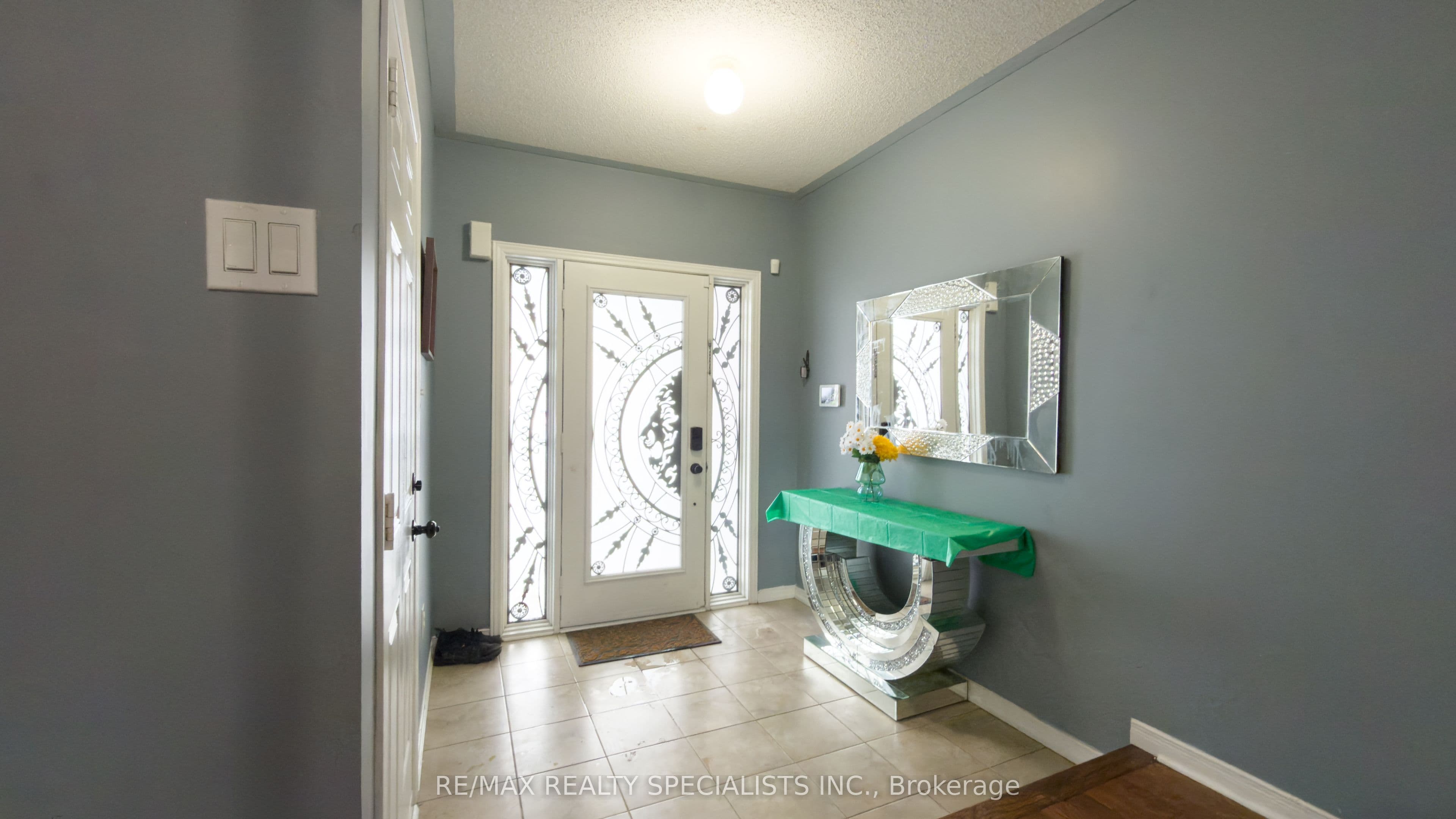 13 Burnstown Circle, Brampton, ON L6P 3M1