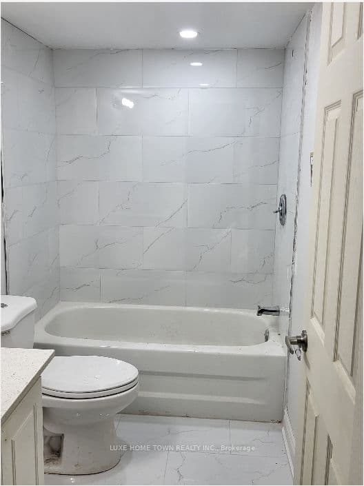 23 Castlehill Road, Brampton, ON L6X 4E3