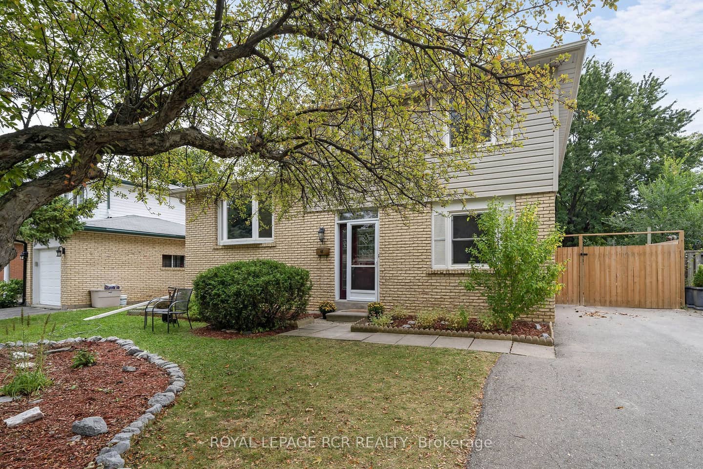 48 Esplanade Road, Brampton, ON L6T 2C8