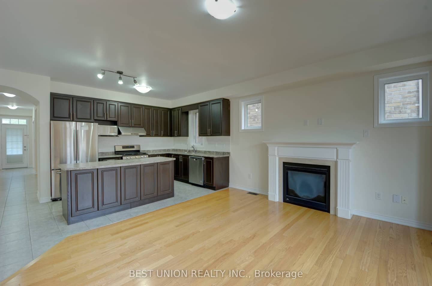 196 Donald Sim Avenue, Markham, ON L6B 0Z1
