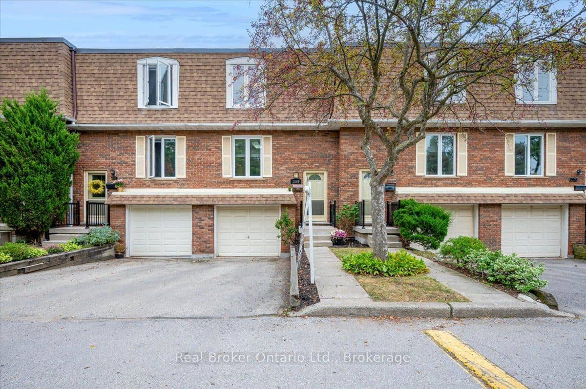 1569 Westminster Place, Burlington, ON L7P 2B4