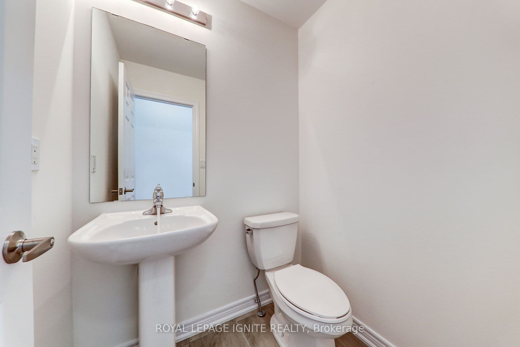 1141 Sepia Square, Pickering, ON L1X 0H1