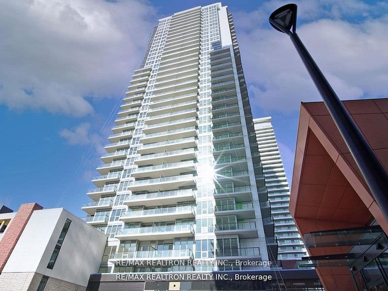 95 McMahon Drive Th515, Toronto, ON M2K 0H2