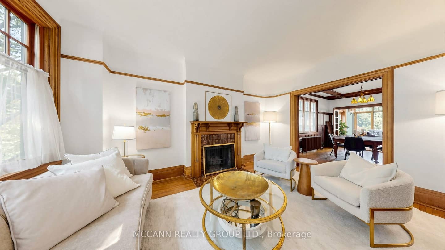 252 Sheldrake Boulevard, Toronto, ON M4P 2B6