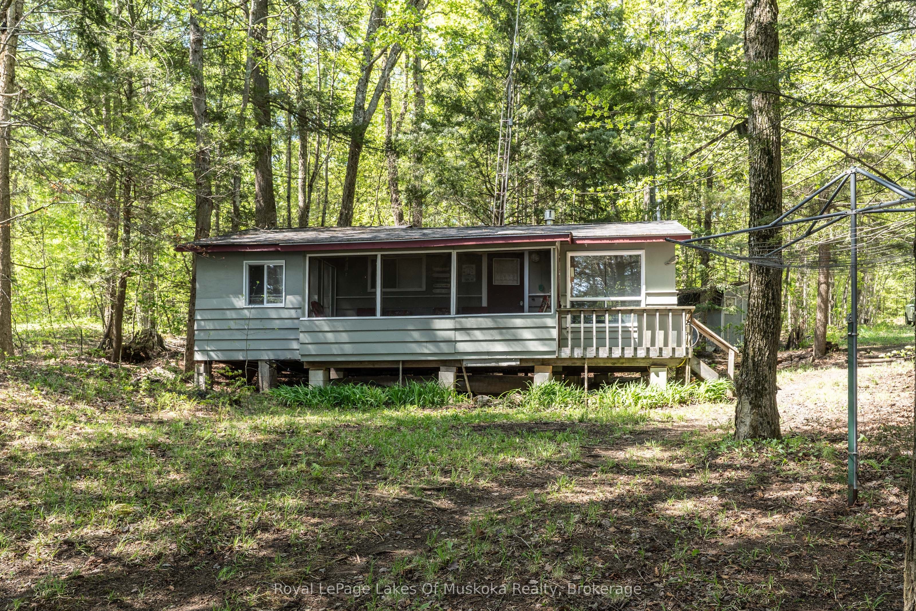 1082 Lakeshore Drive S, Bracebridge, ON P1L 1X3