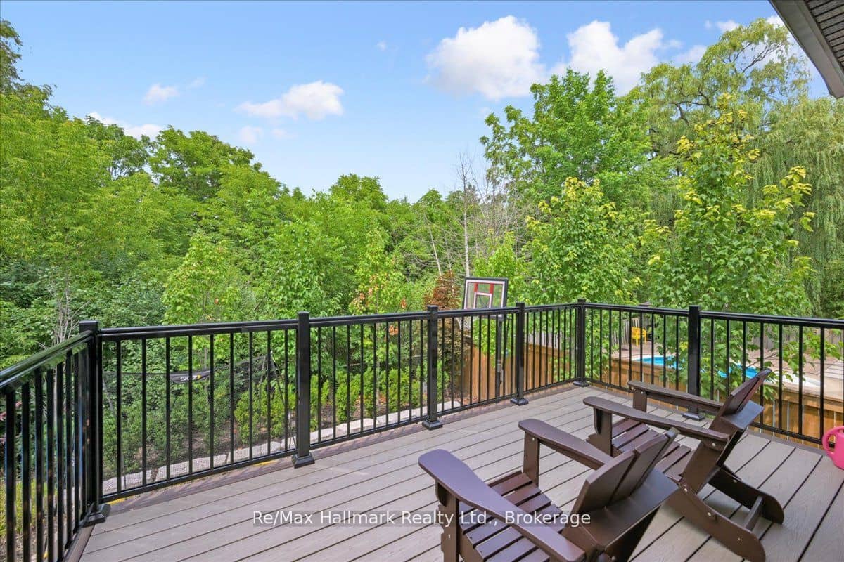 1225 Baldwin Drive, Oakville, ON L6J 2W4