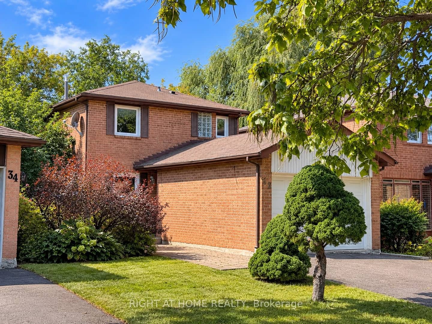32 Aranka Court, Richmond Hill, ON L4C 7T9