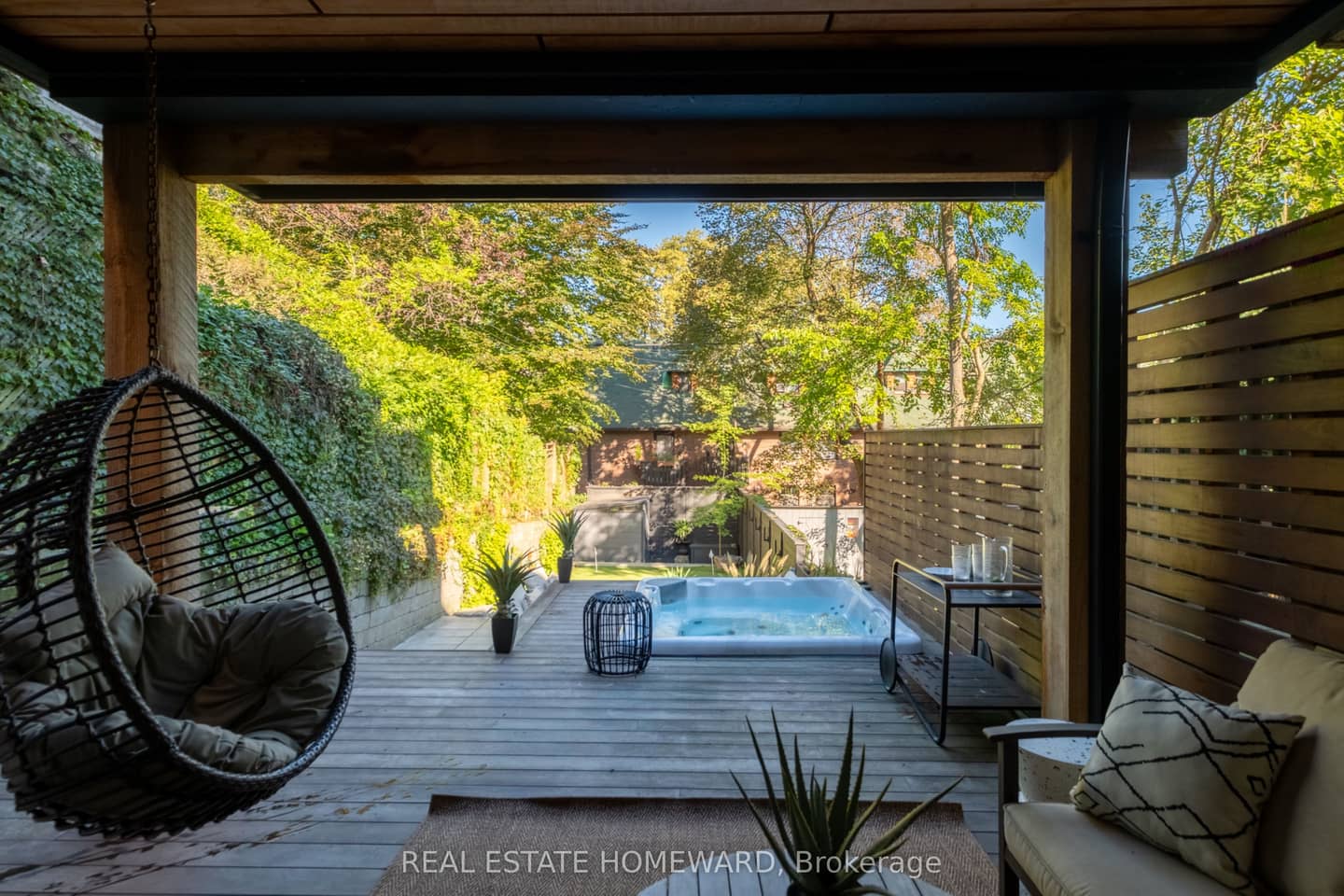 76 Withrow Avenue, Toronto, ON M4K 1C9