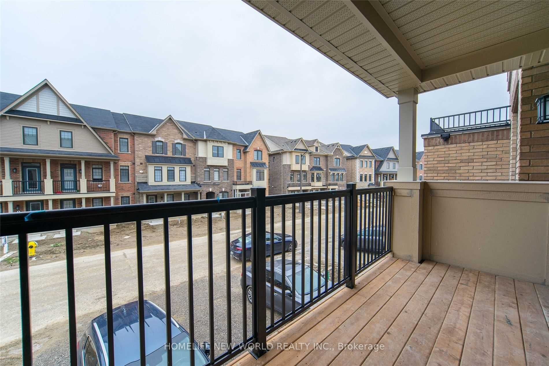 5 Delft Drive, Markham, ON L6C 0Z3