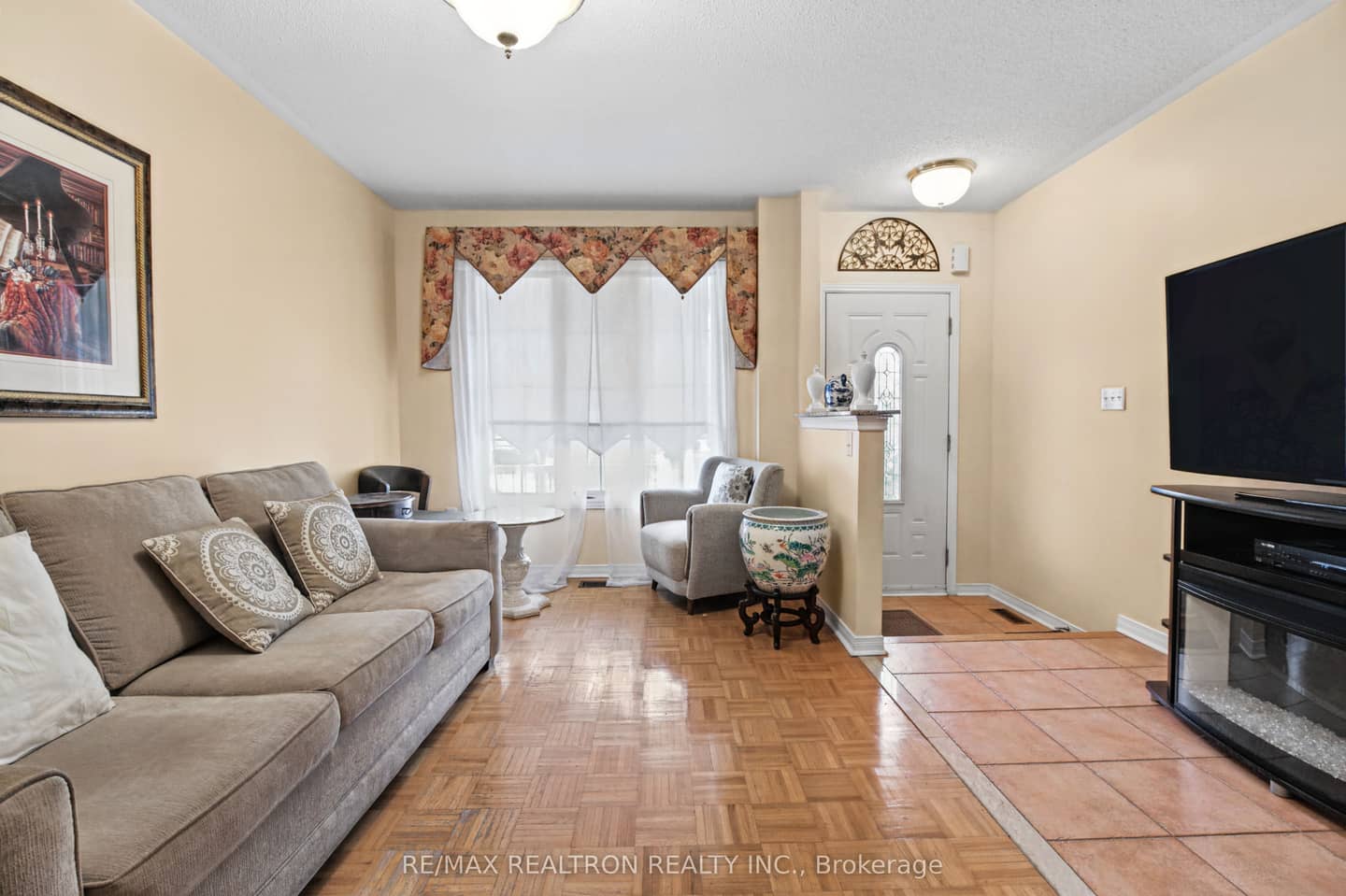 316 Coachwhip Trail, Newmarket, ON L3X 2R6