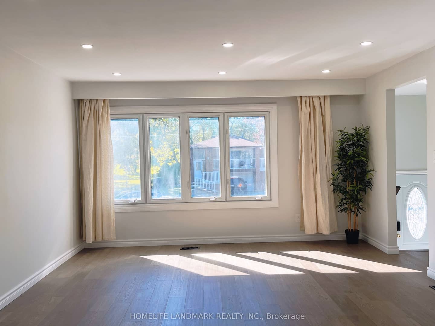 6 Snowhill Crescent, Toronto, ON M1S 3T5