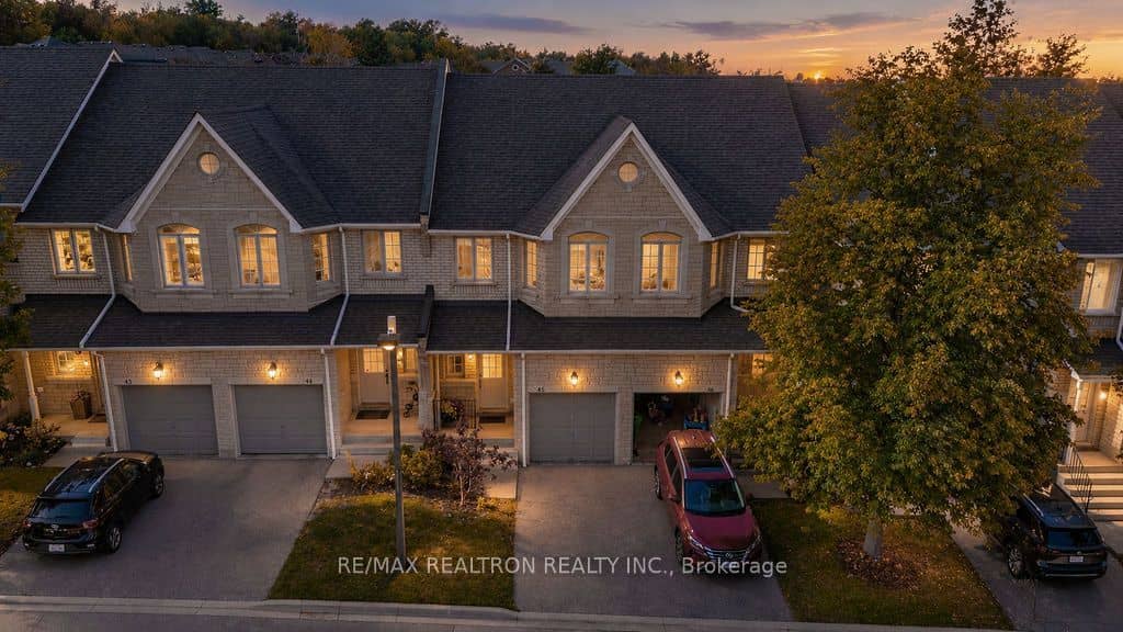 5525 Palmerston Crescent 45, Mississauga, ON L5M 6C7