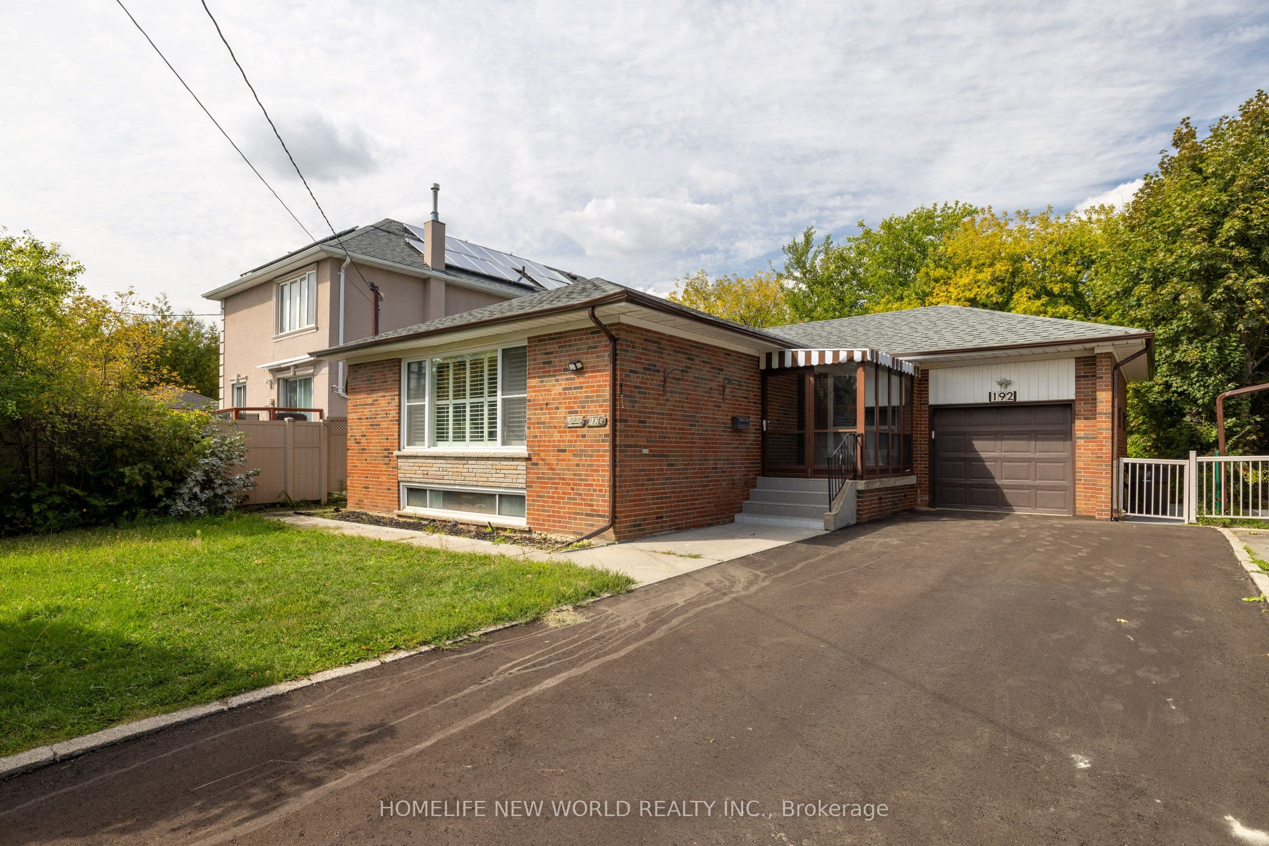 192 Combe Avenue, Toronto, ON M3H 4K5