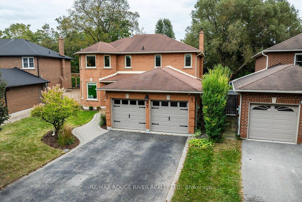 37 Wyndfield Crescent, Whitby, ON L1N 8L3