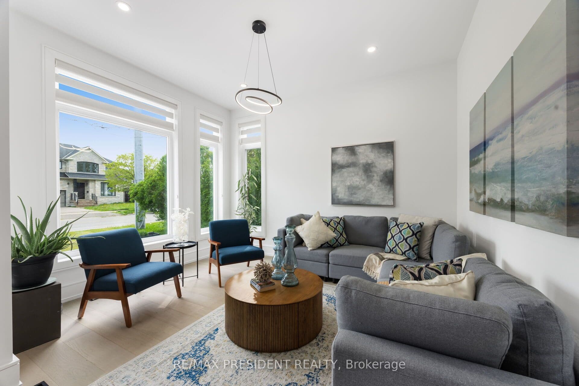 1081 Ogden Avenue, Mississauga, ON L5E 2G7