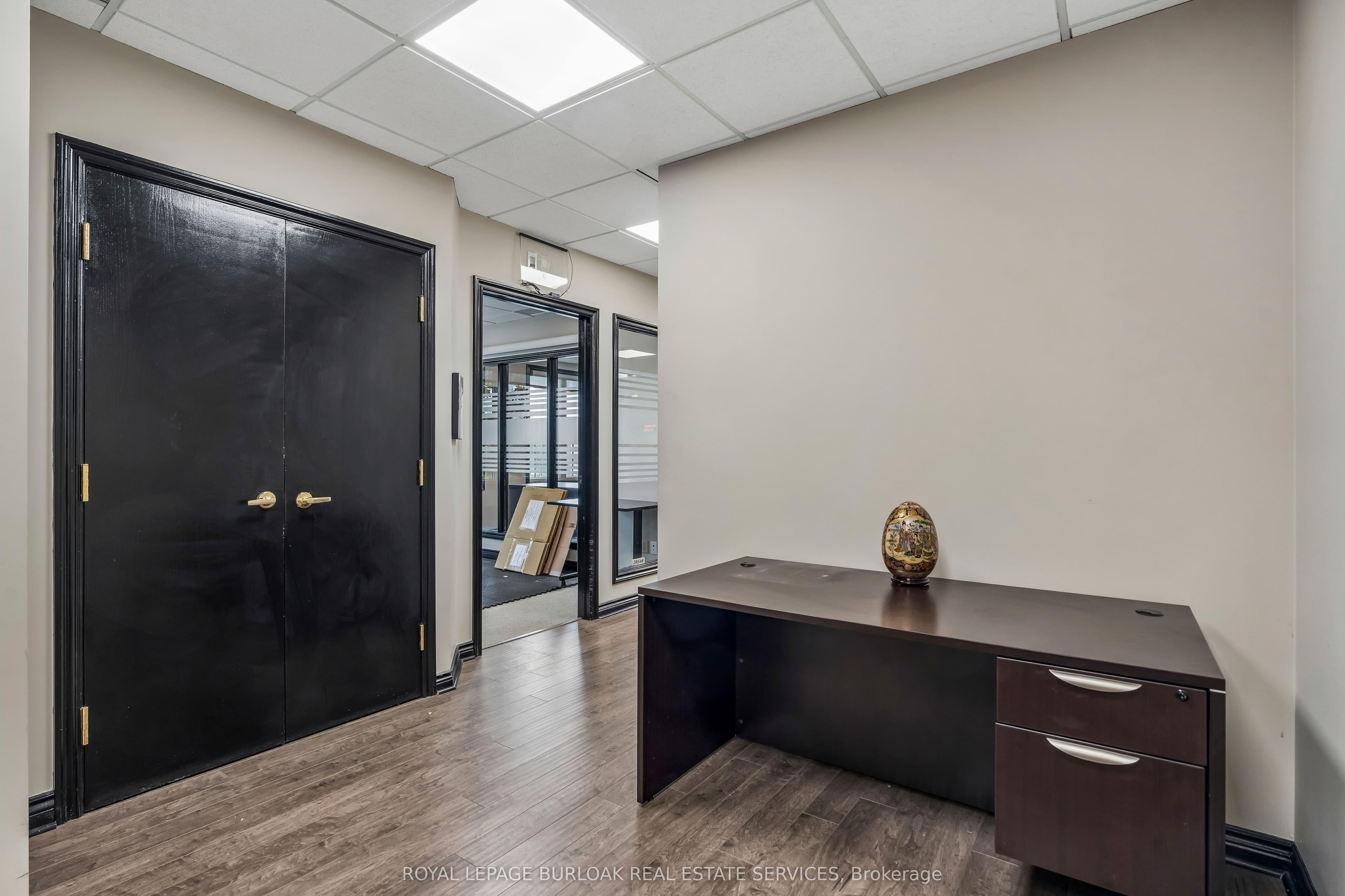 2904 South Sheridan Way 204B, Oakville, ON L6J 7L7