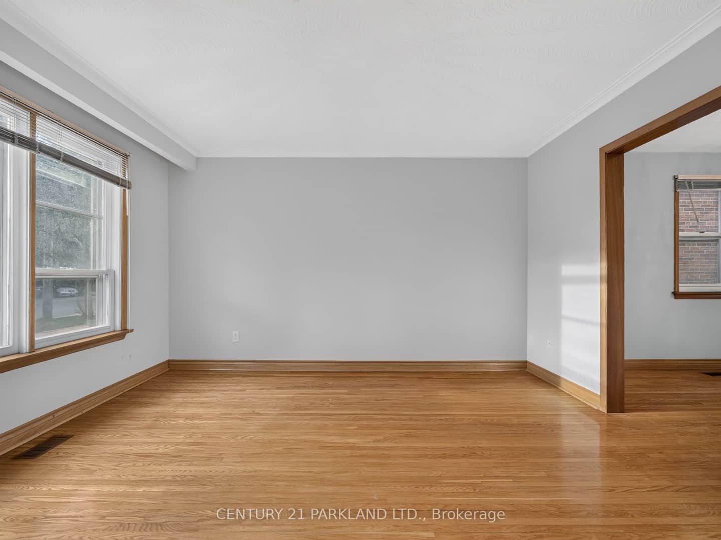 85 Victoria Park Avenue, Toronto, ON M4E 3S2