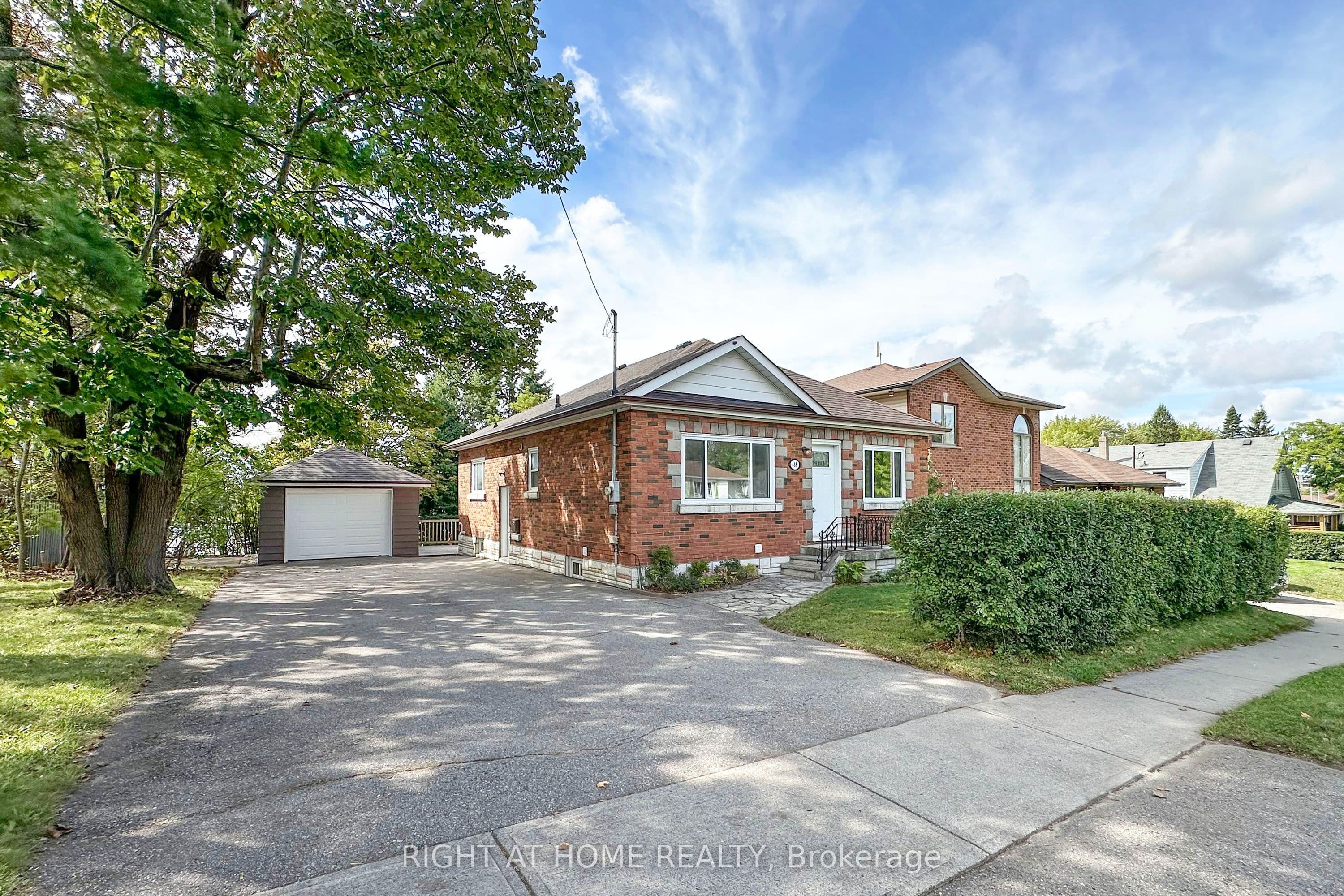 488 Cromwell Avenue, Oshawa, ON L1J 4V2