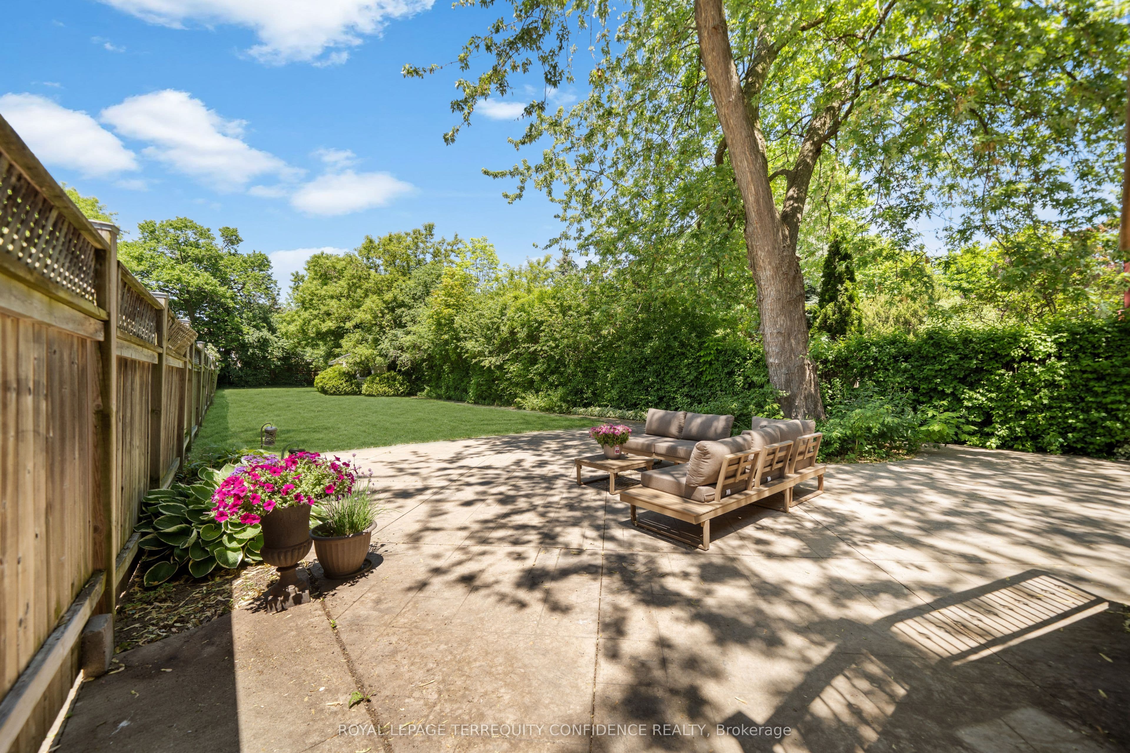 466A Ellerslie Avenue, Toronto, ON M2R 1C4