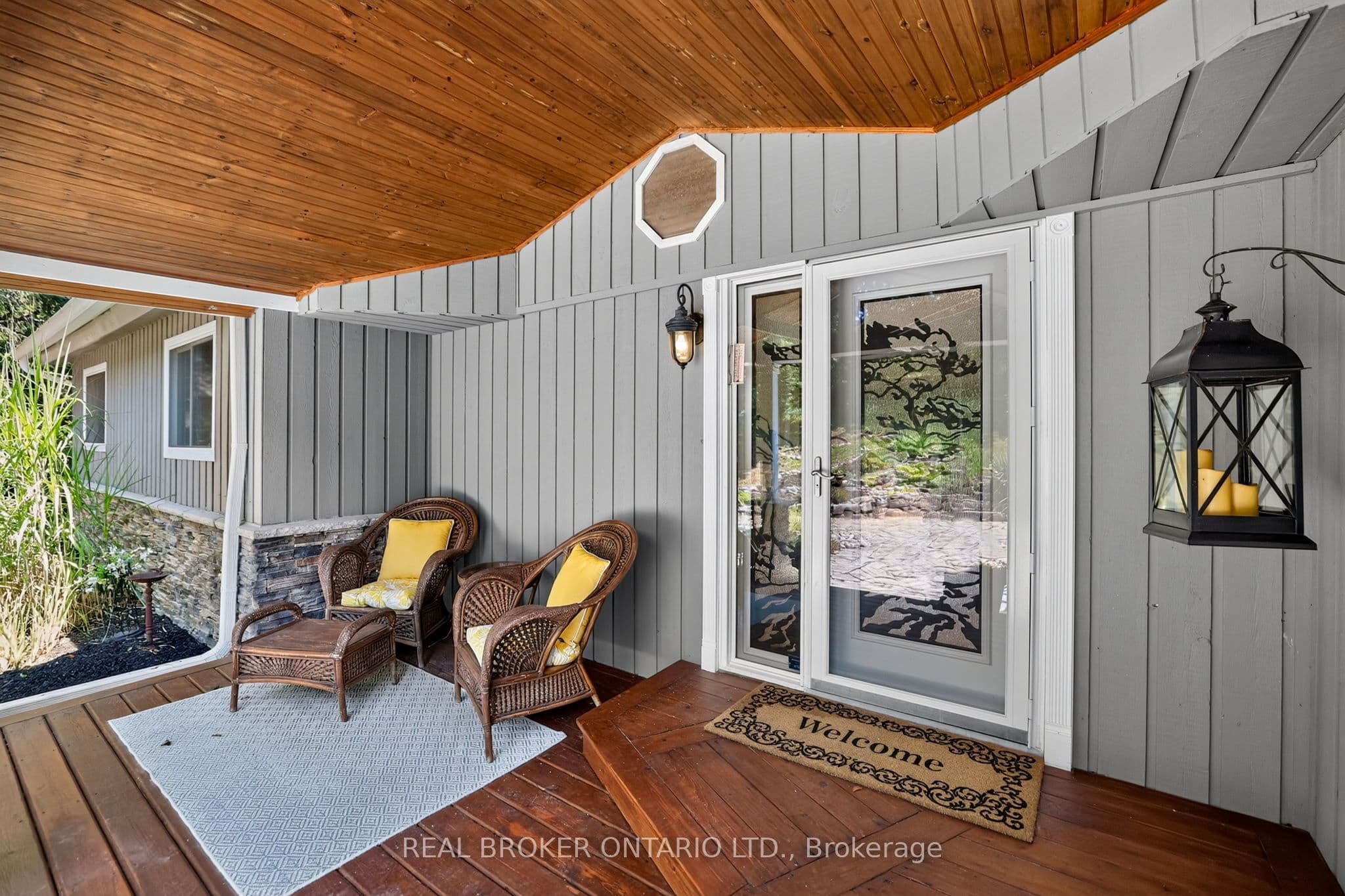 20417 Centre Street, East Gwillimbury, ON L0G 1M0