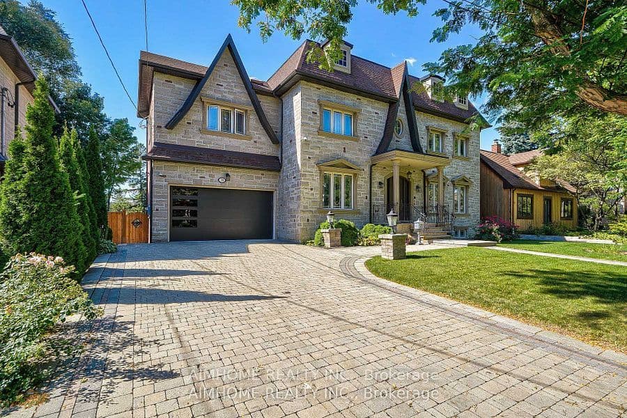 38 Pheasant Road, Toronto, ON M2M 3G7