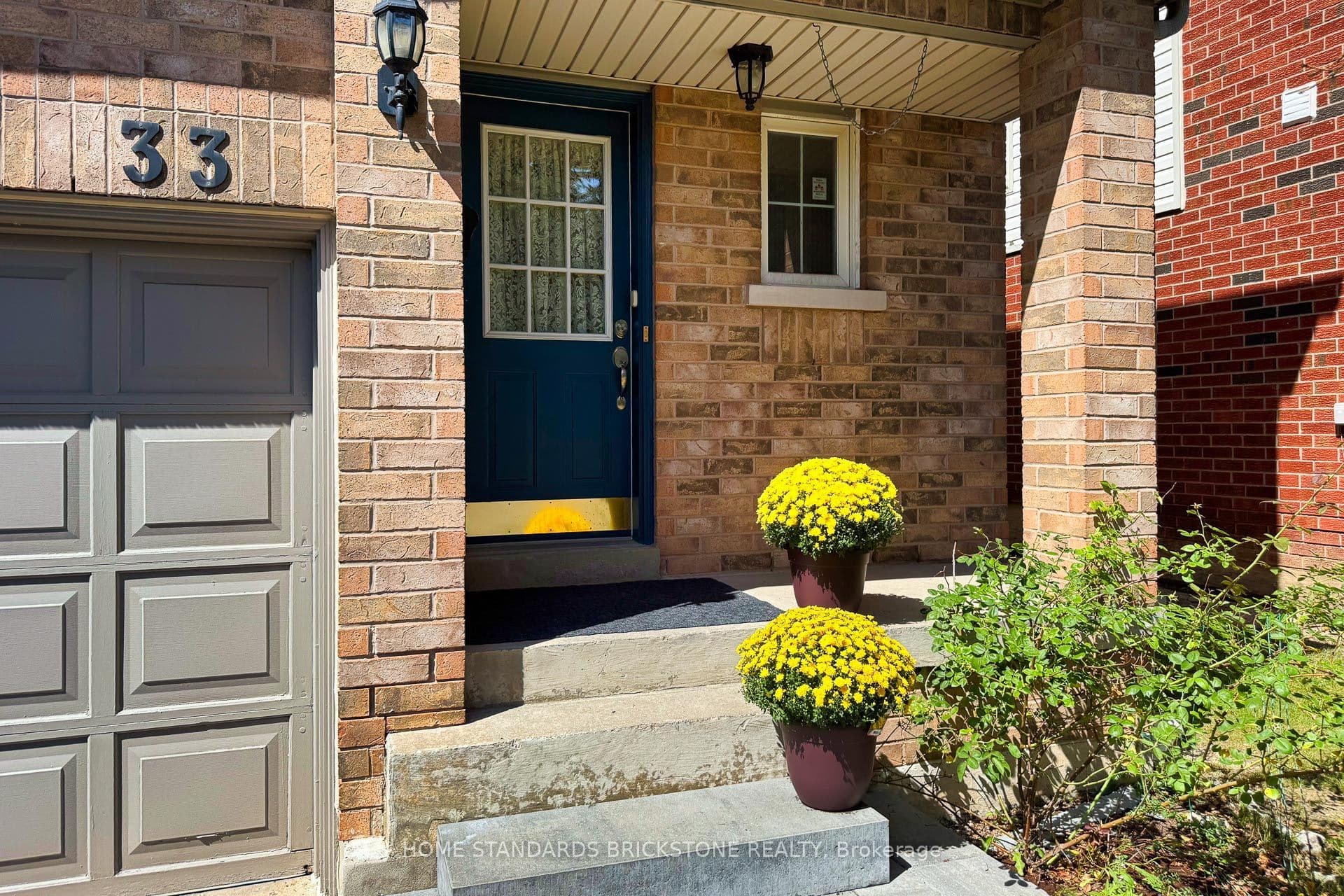 5230 Glen Erin Drive 33, Mississauga, ON L5M 5Z7