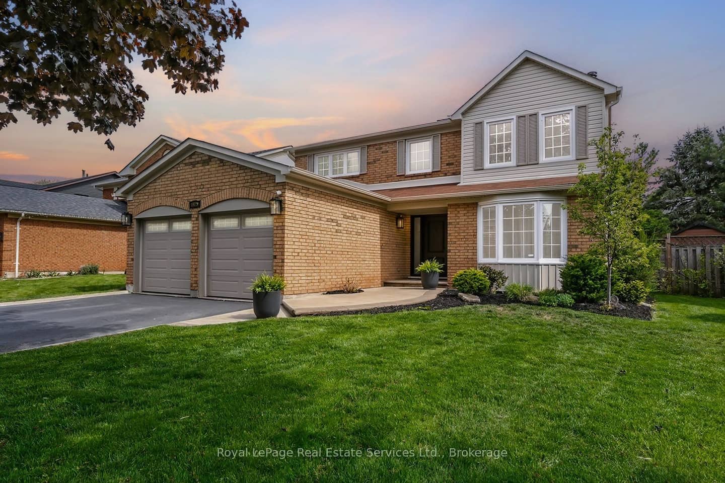 1429 Thistledown Road, Oakville, ON L6M 1Y4