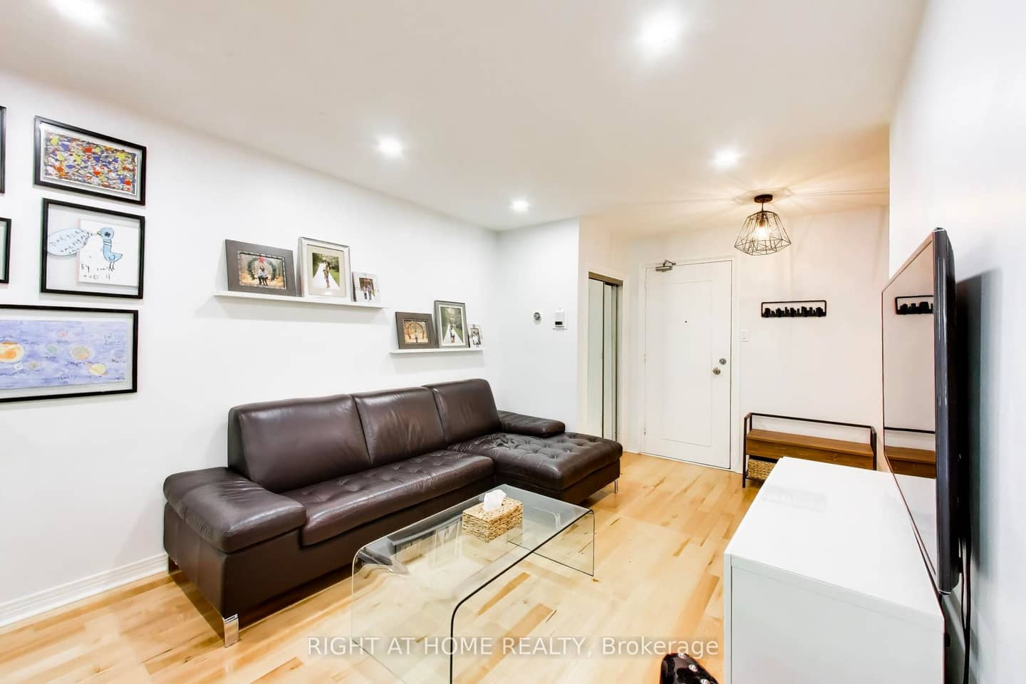 46 Three Valleys Drive 3, Toronto, ON M3A 3B5