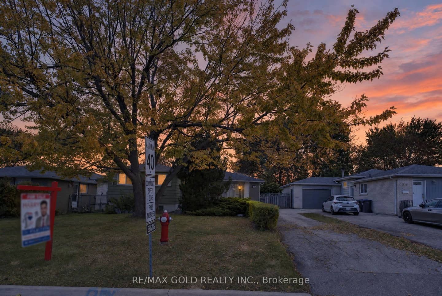129 Folkstone Crescent, Brampton, ON L6T 3M6