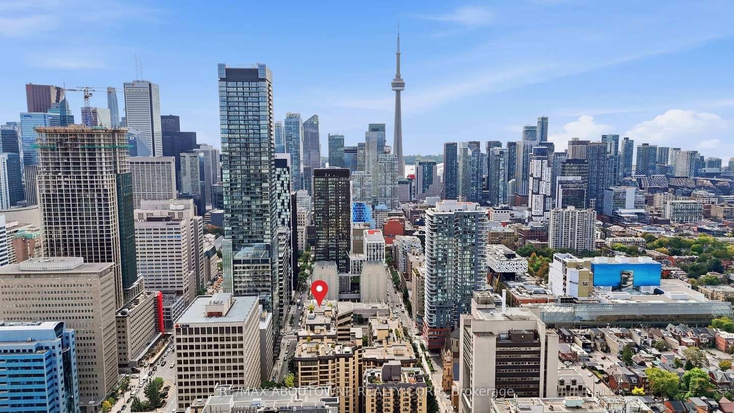 280 Simcoe Street 1003, Toronto, ON M5T 2Y5