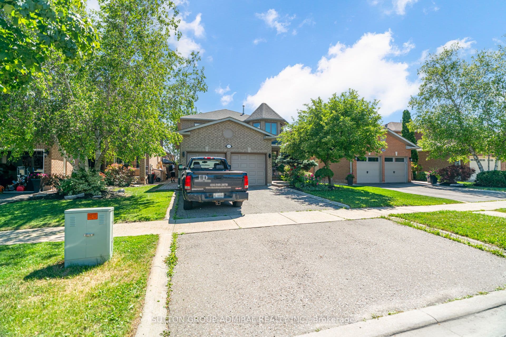 8890 Martin Grove Road, Vaughan, ON L4H 1C3