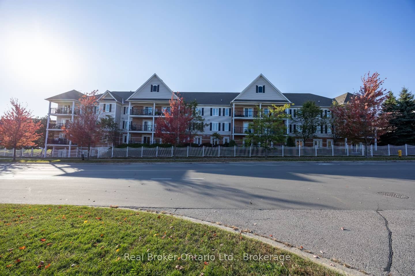 106 Aspen Springs Drive 108, Clarington, ON L1C 5N7