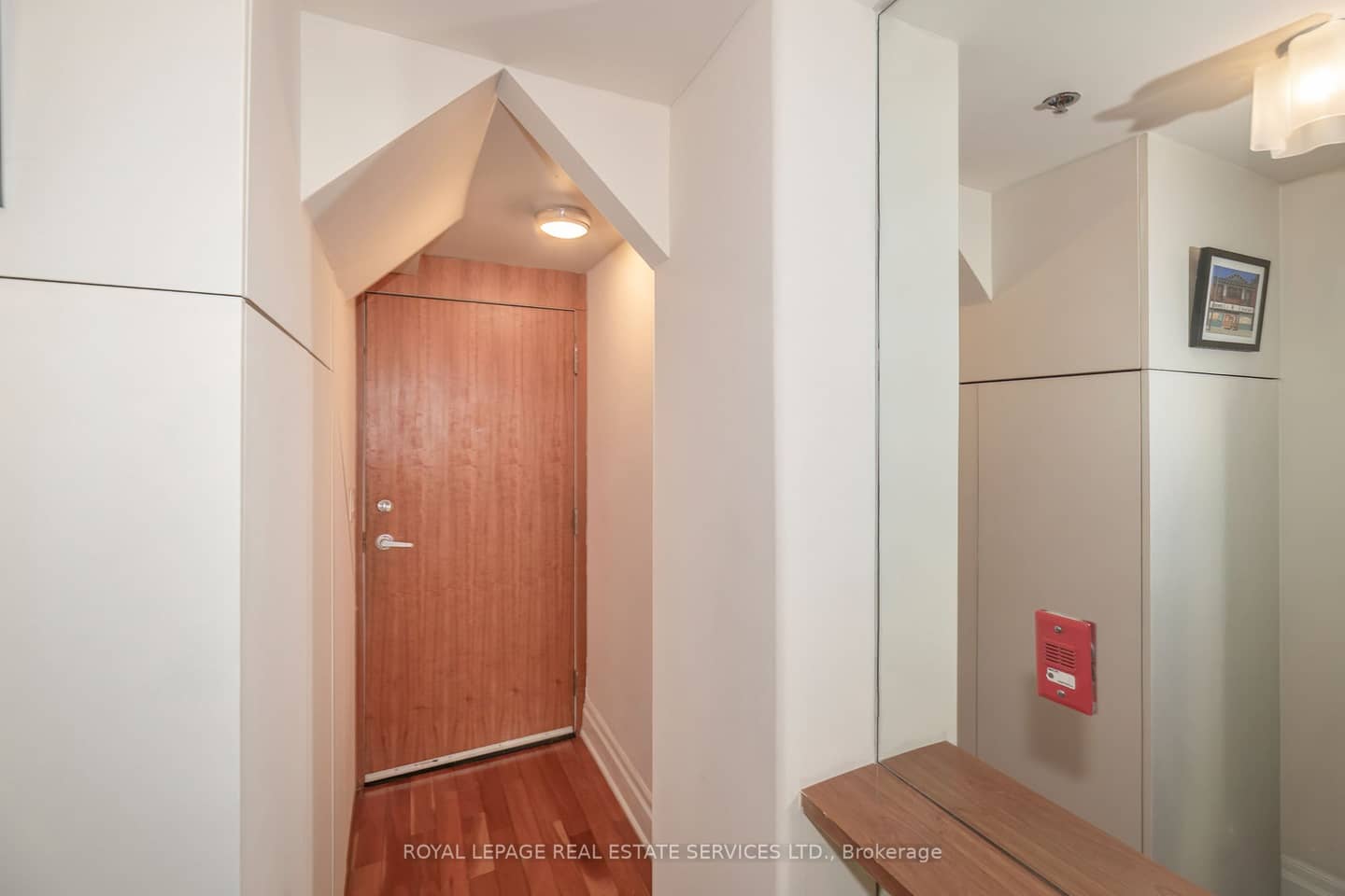 384 Sunnyside Avenue 308, Toronto, ON M6R 2S1