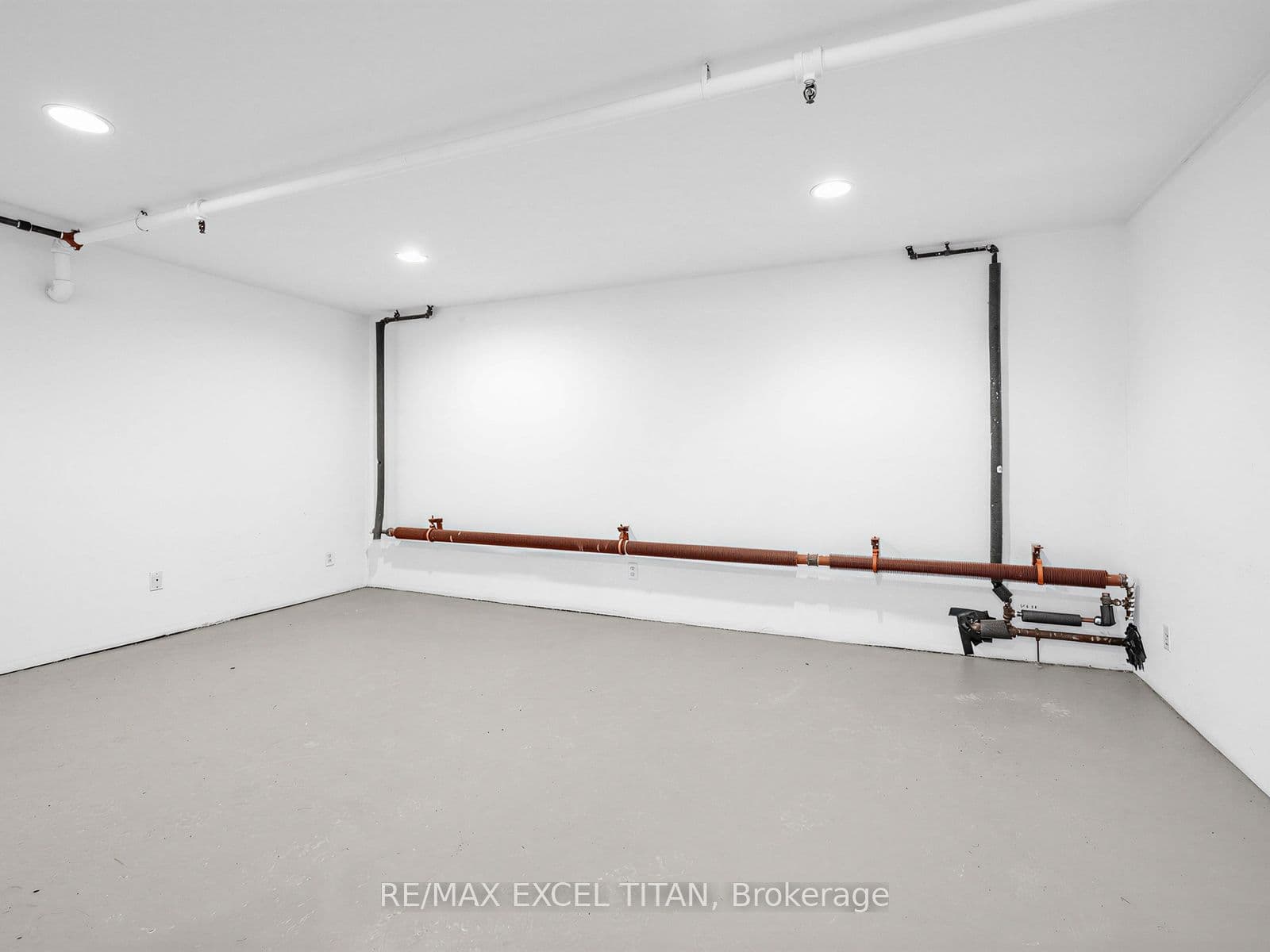 221 Sterling Road E 202, Toronto, ON M6P 3L4
