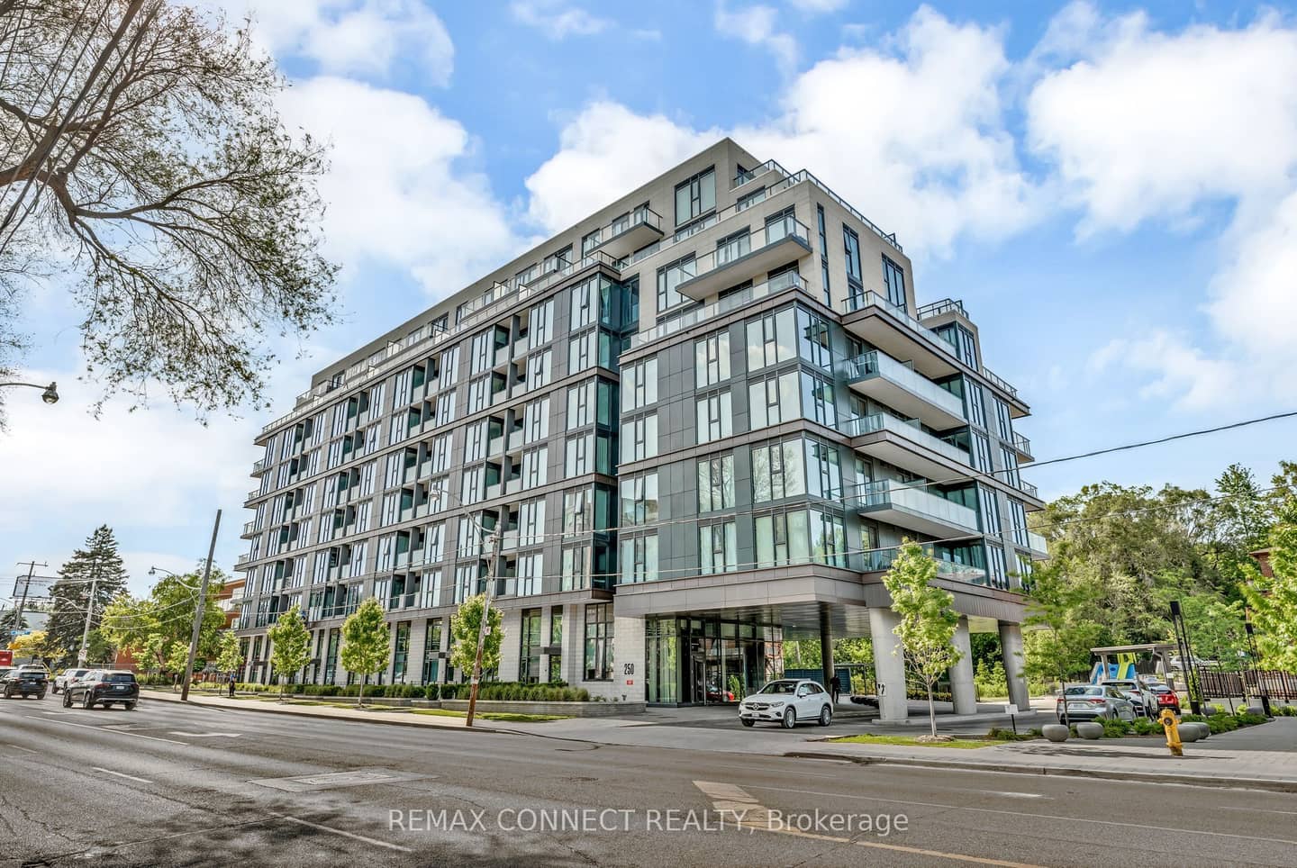 250 Lawrence Avenue W 504, Toronto, ON M5M 1B1