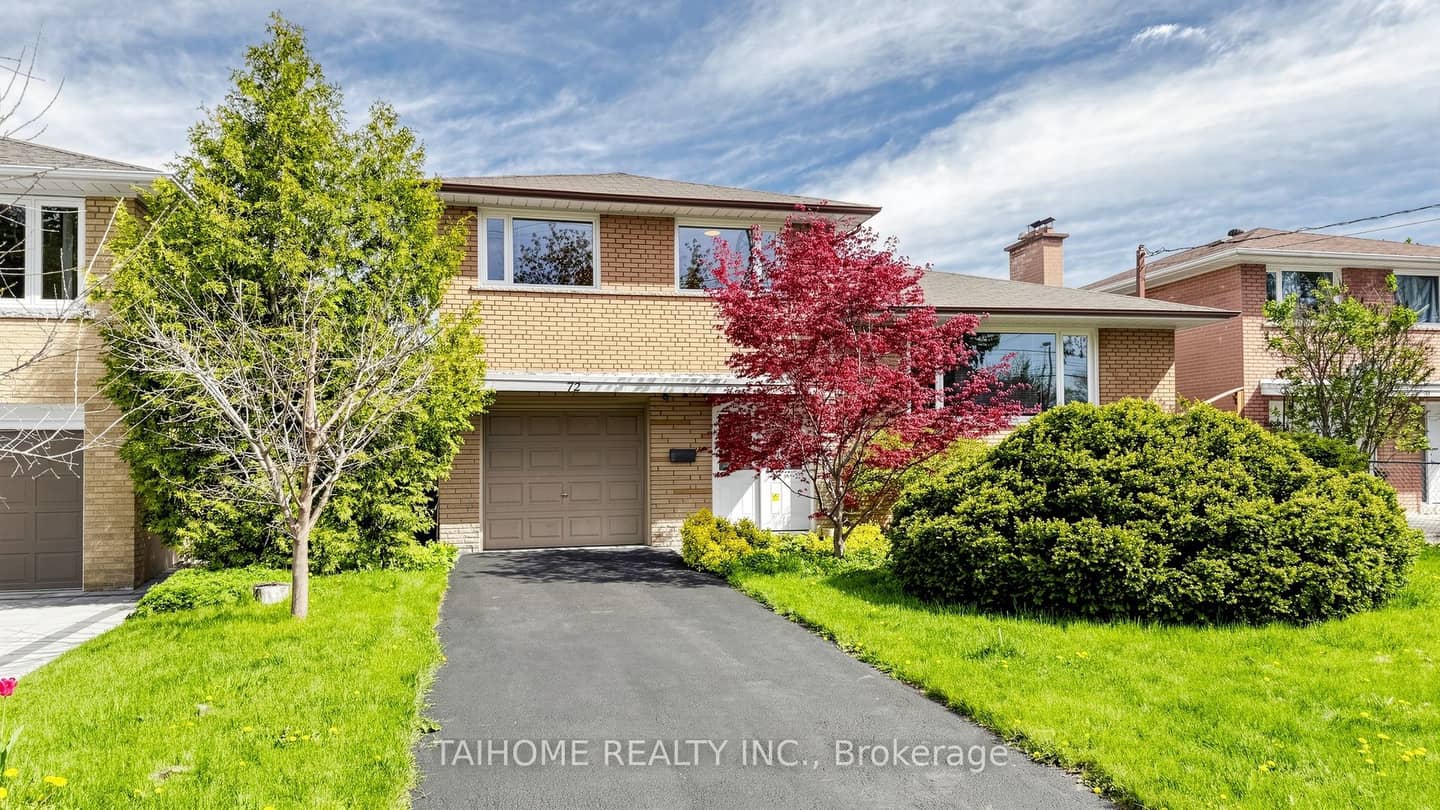 72 Bowerbank Drive, Toronto, ON M2M 2A1