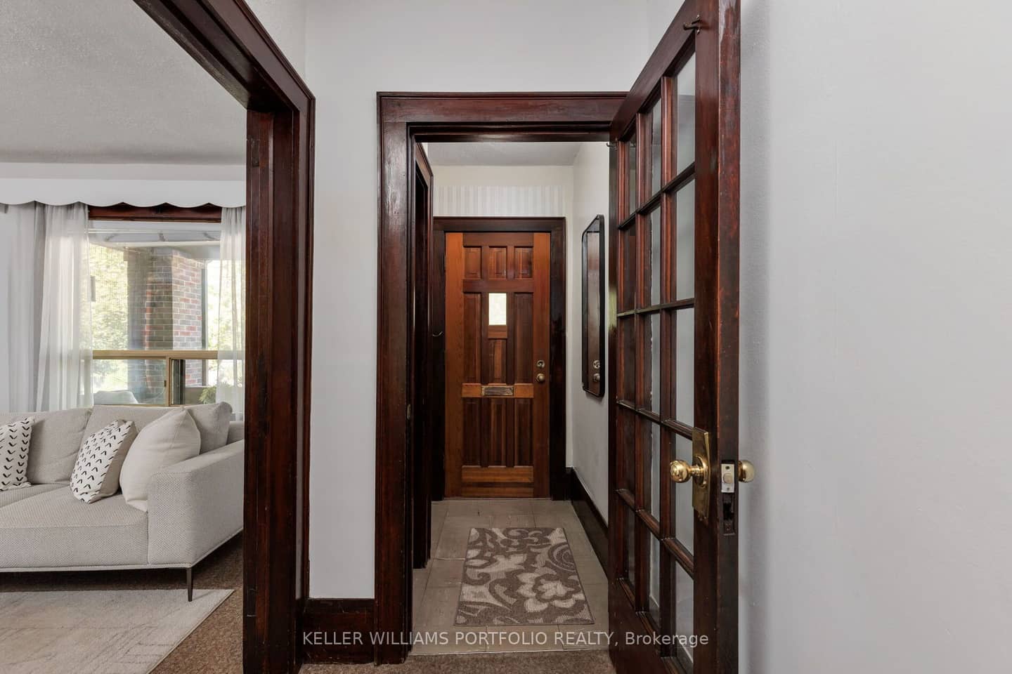 279 Garden Avenue, Toronto, ON M6R 1J4