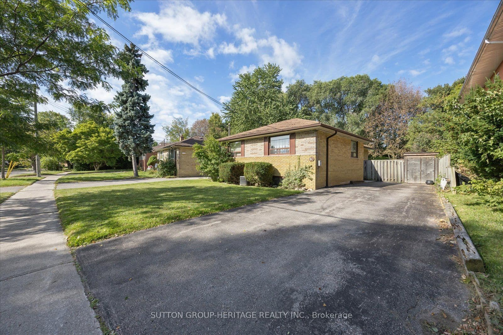 80 Applefield Drive, Toronto, ON M1P 3Y2