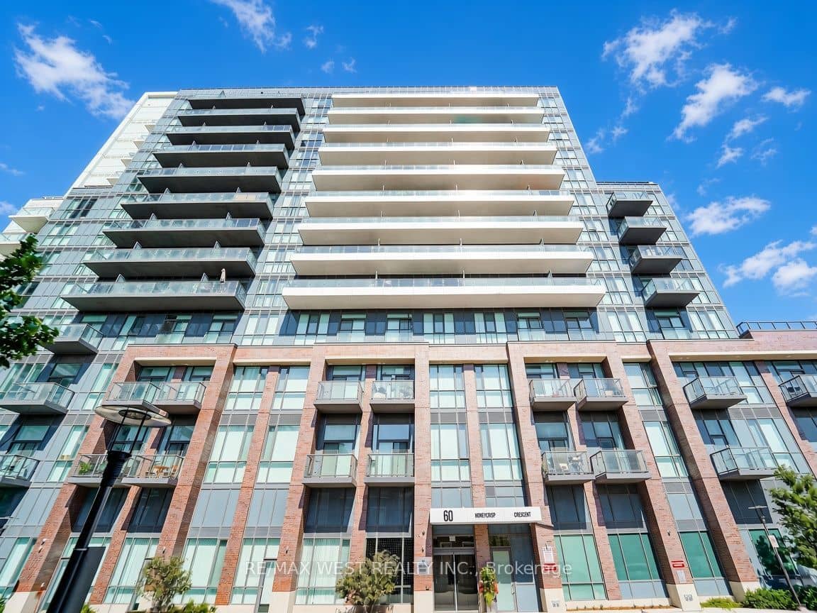 60 Honeycrisp Crescent 311, Vaughan, ON L4K 0N5