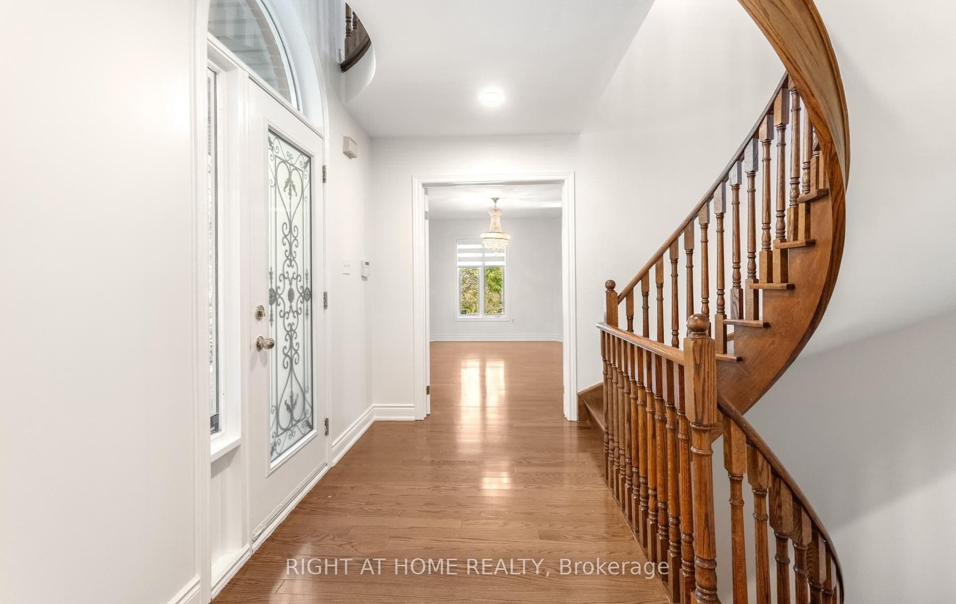 5994 Tweed Court, Mississauga, ON L5M 5S6