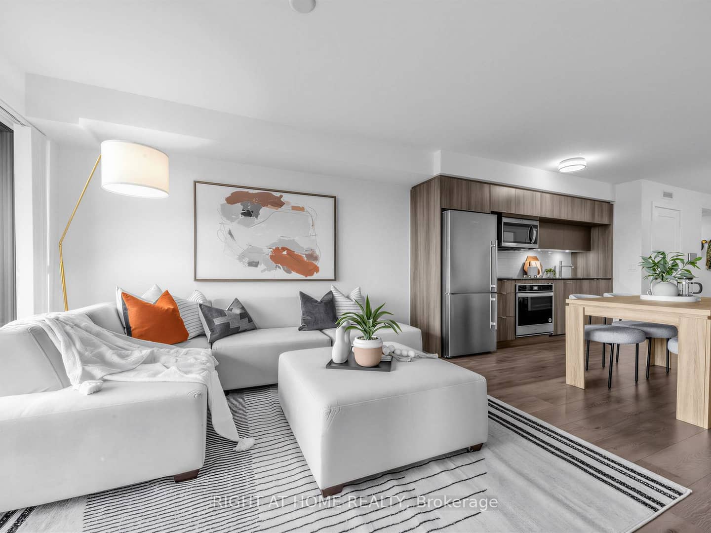 585 Bloor Street E 2423, Toronto, ON M4W 0B3