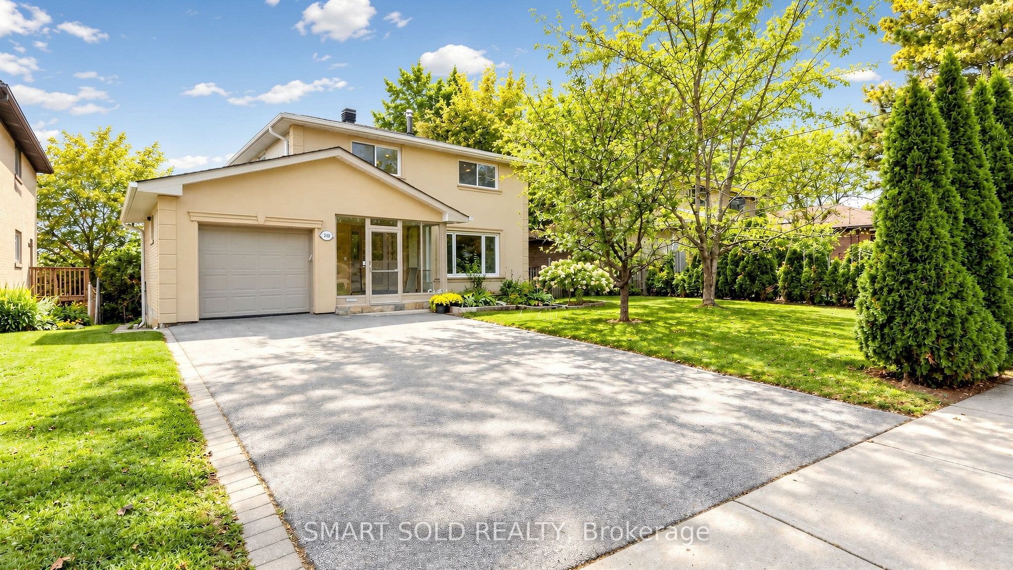 210 Shaughnessy Boulevard, Toronto, ON M2J 1K4