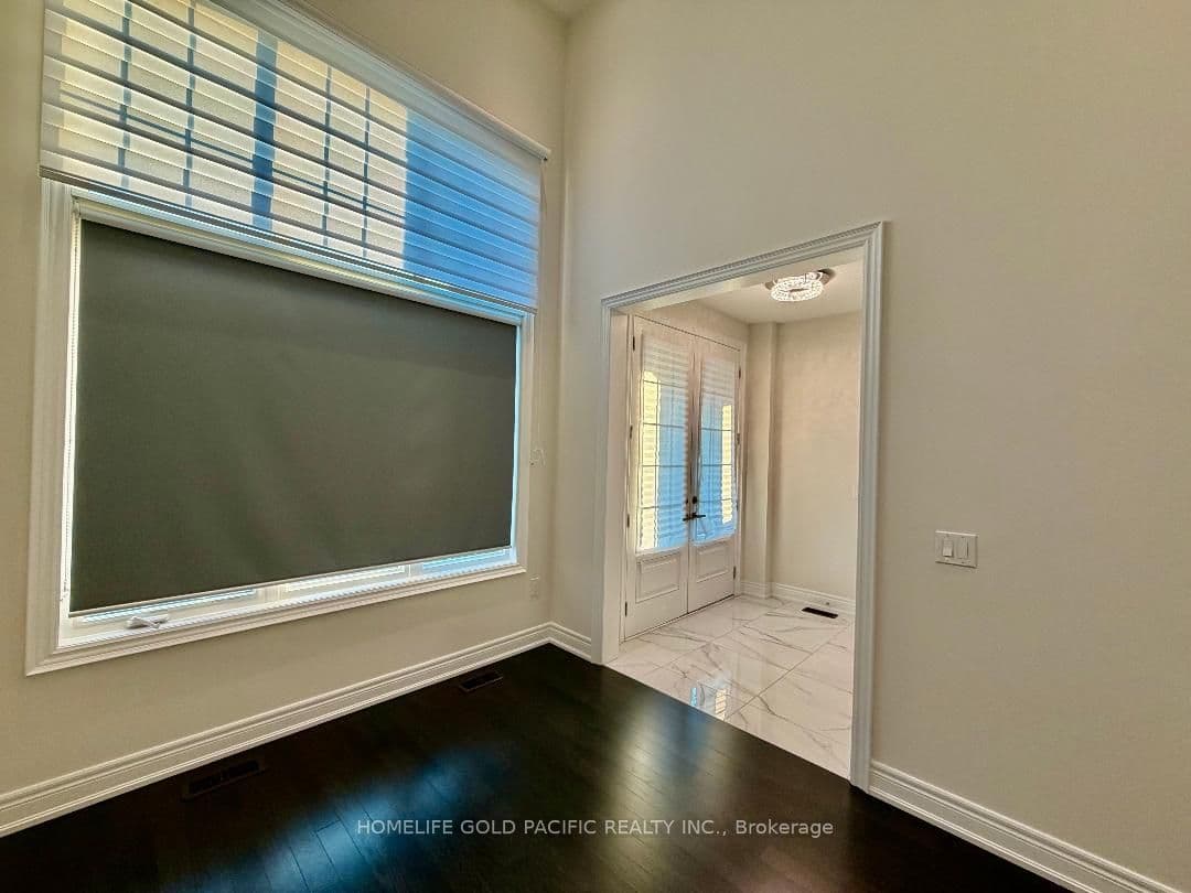 46 Haskins Crescent, Georgina, ON L4P 0H5