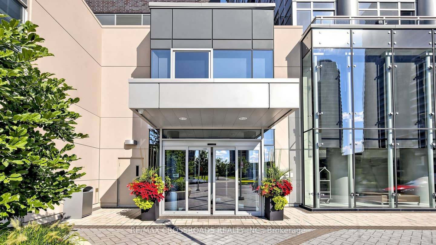 275 Village Green Square 525, Toronto, ON M1S 0L8